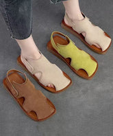 Handgemachte beige Rindsleder Spleißen Walking Sandalen aushöhlen